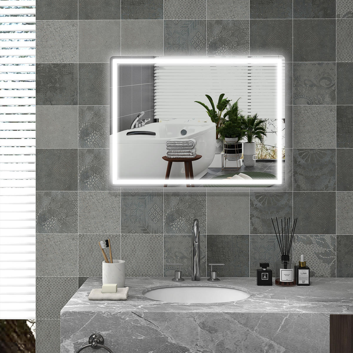 BADSPIEGEL, mit Touchschalter, Memory-Funktion, beschlagfrei, Wasserdicht - Silberfarben, Glas (60/4/80cm) - HOMCOM
