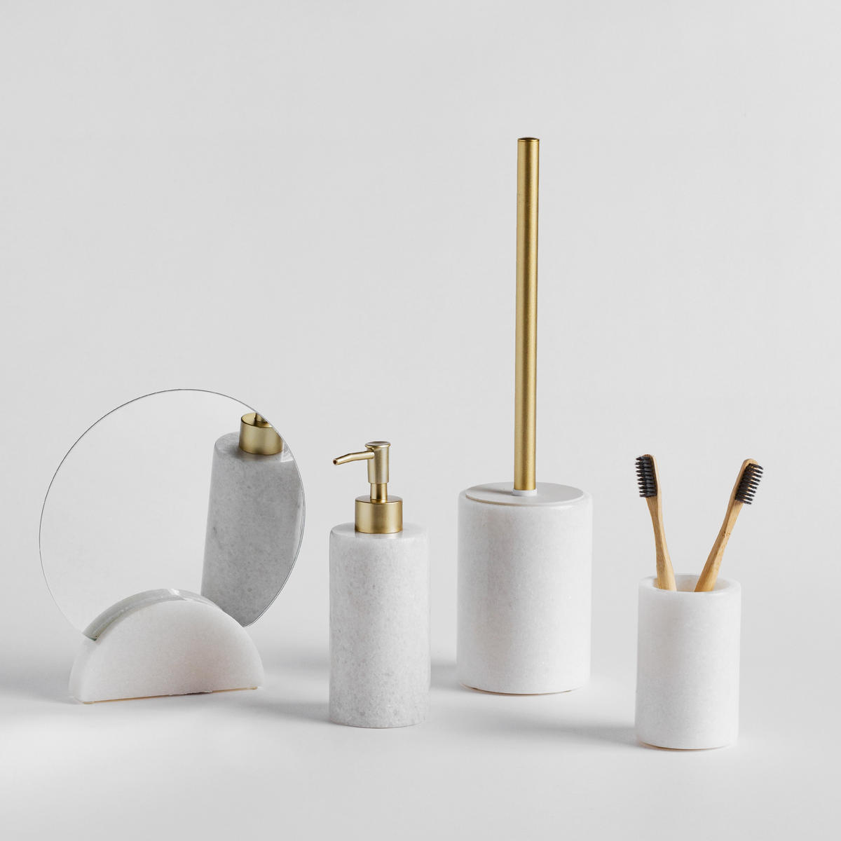 SEIFENSPENDER Marmoris - Weiß, Stein (7/19.5/7cm) - home&you