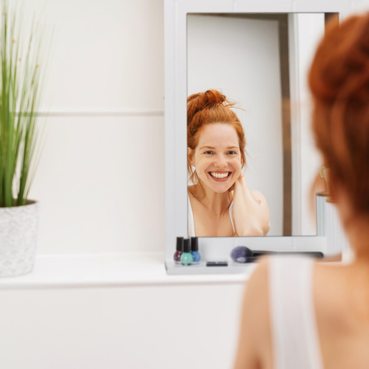 BADSPIEGEL - Weiß, Glas/Holzwerkstoff (40/55/12cm) - Relaxdays