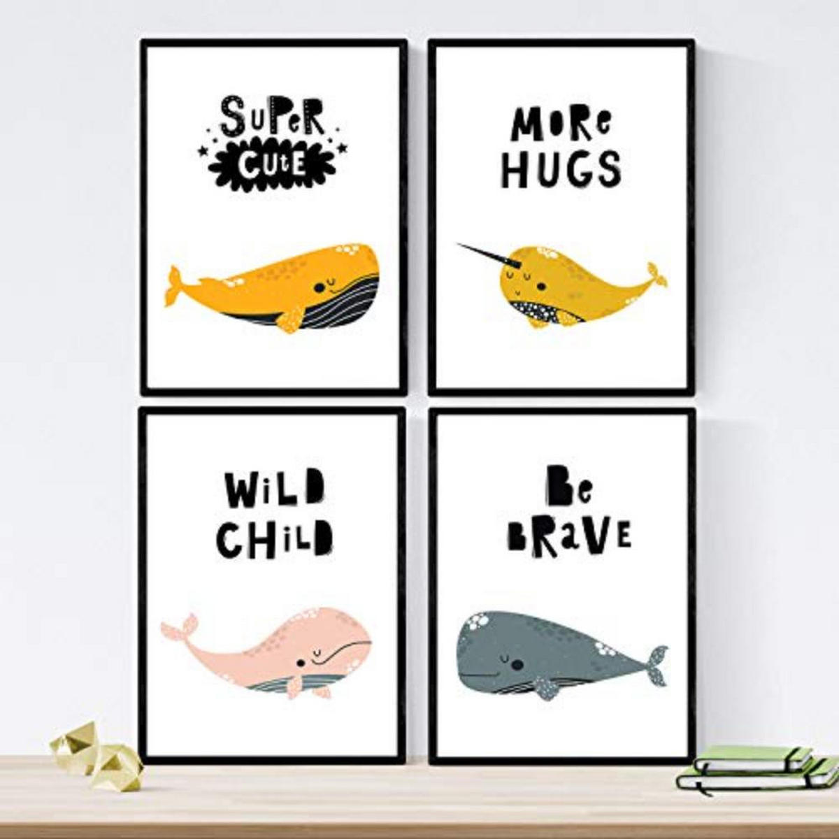 POSTER Set mit 4 Wale umarmen schön und mutige Worte Wilde A4 Rahmenlos - Klar, Papier (29.7/3cm) - Nacnic