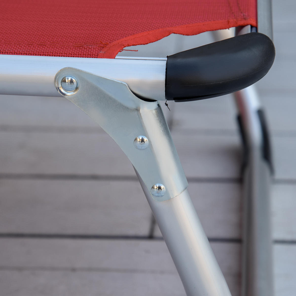 SONNENLIEGE aus Aluminium 165x60x76 cm in Rot mit 4-fach verstellbarer Rückenlehne - Rot, Metall (60/76/165cm) - Modfu