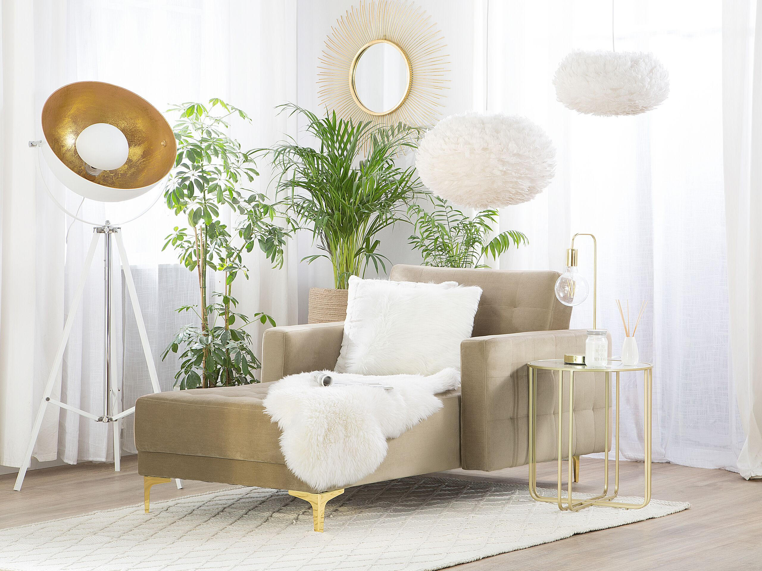 CHAISELONGUE Samtstoff sandbeige/gold Aberdeen - Beige/Goldfarben, Textil (107/83/168cm) - Beliani