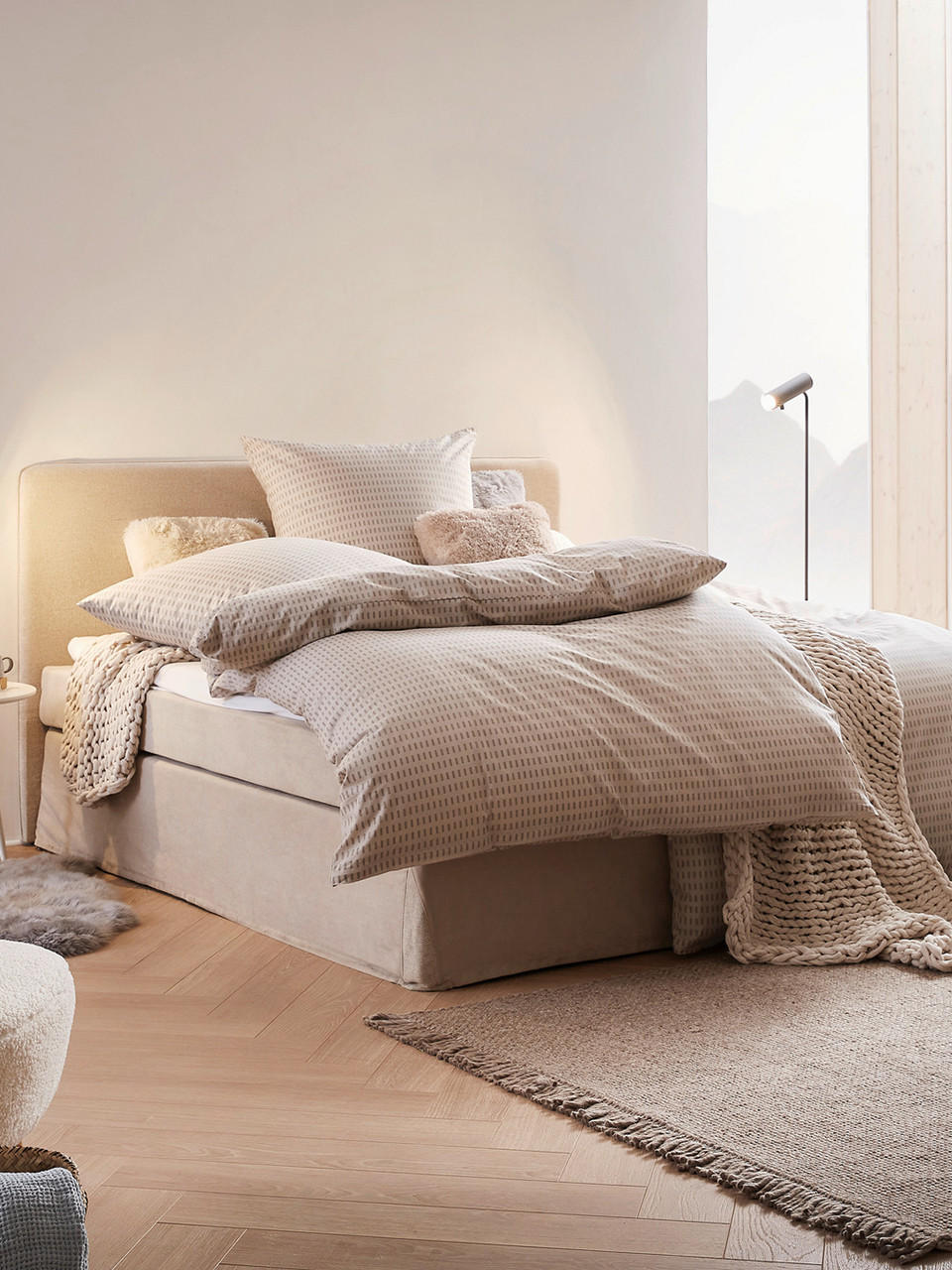 Schlafzimmer in Beige-Tönen
