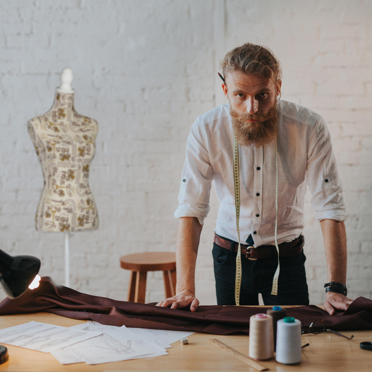 KRAJČÍRSKA busta - viacfarebná, drevo/textil (41/168/34.5cm) - Relaxdays