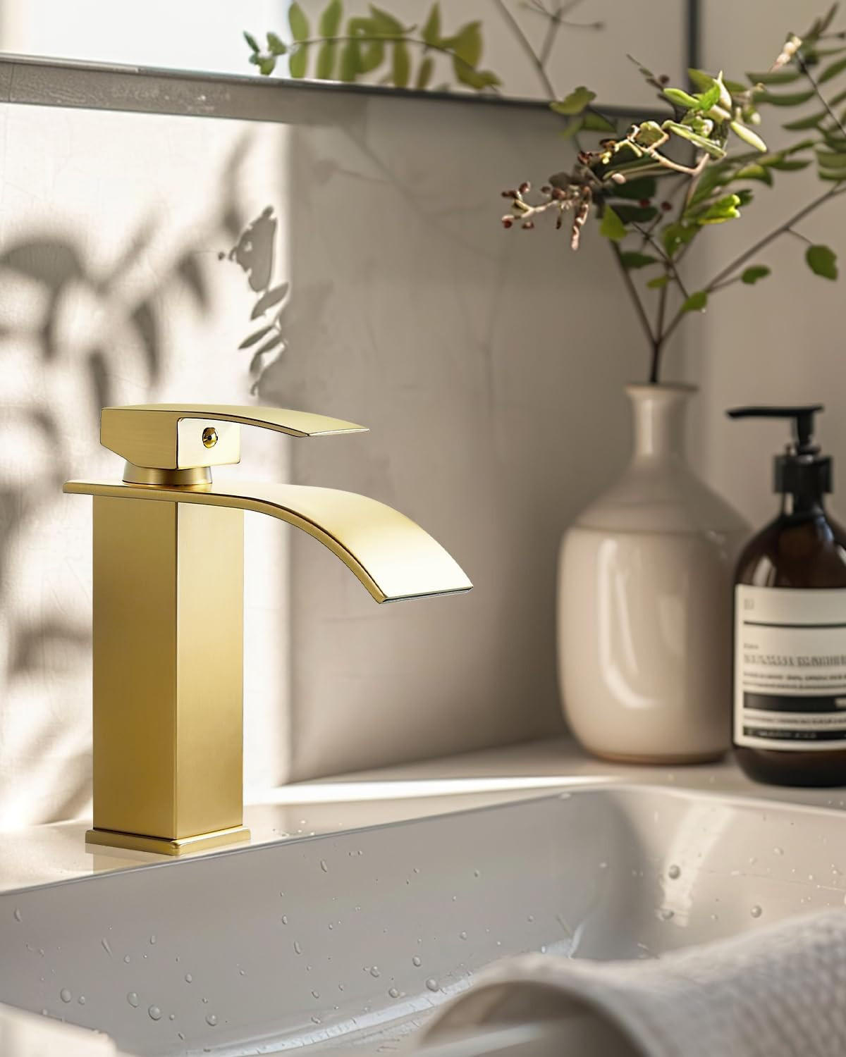 BADEZIMMERARMATUR, inklusive 60 cm langem Zulaufrohr, 180 mm hoch, goldfarben. - Goldfarben, Metall (23.5/7/19cm) - Vallsero