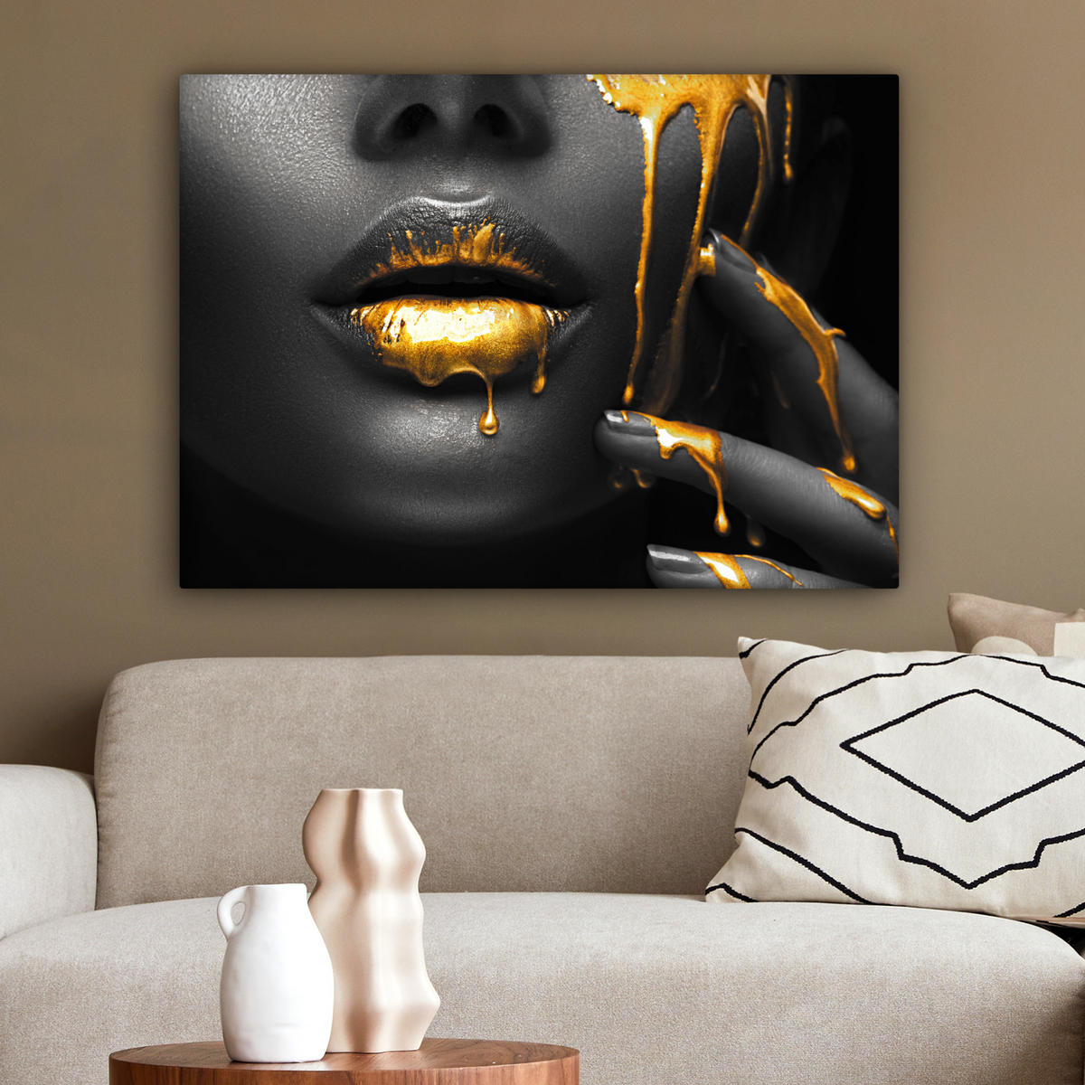 LEINWANDBILD Frau - Schwarz - Gold - Gesicht - Lippen Wandbilder 80x60 cm - Goldfarben, Textil (80/60cm) - MuchoWow