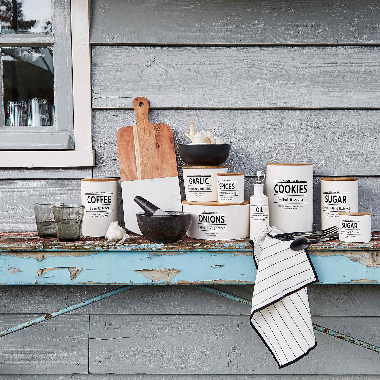 ÖLFLASCHE Karlton Bros. - Weiß, Metall (5/21/5cm) - Butlers