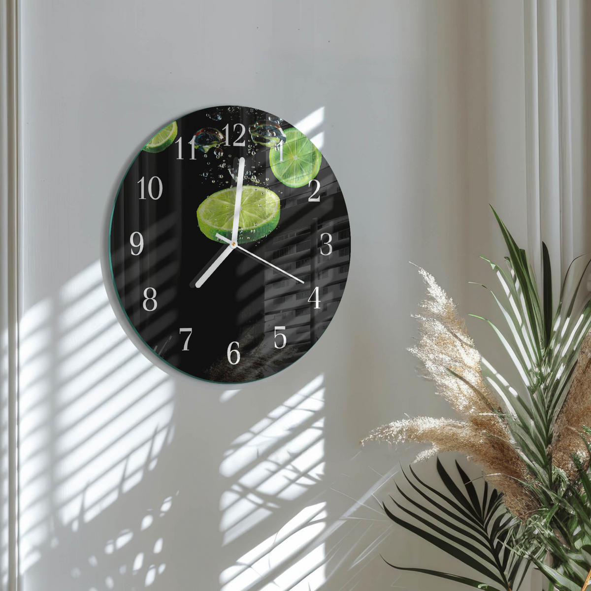 WANDUHR fi30 cm - Limes - Grün, Glas (30/30/0.4cm) - TULUP