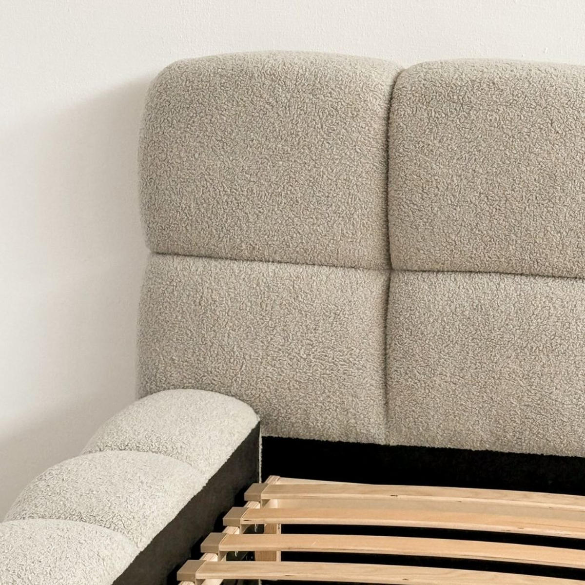 POLSTERBETT NUBO PREMIUM 140x200 cm mit Bettkasten – Stoff QUELLE 05 - Beige/Grau, Holz (140/200cm) - Dekori_Interiors