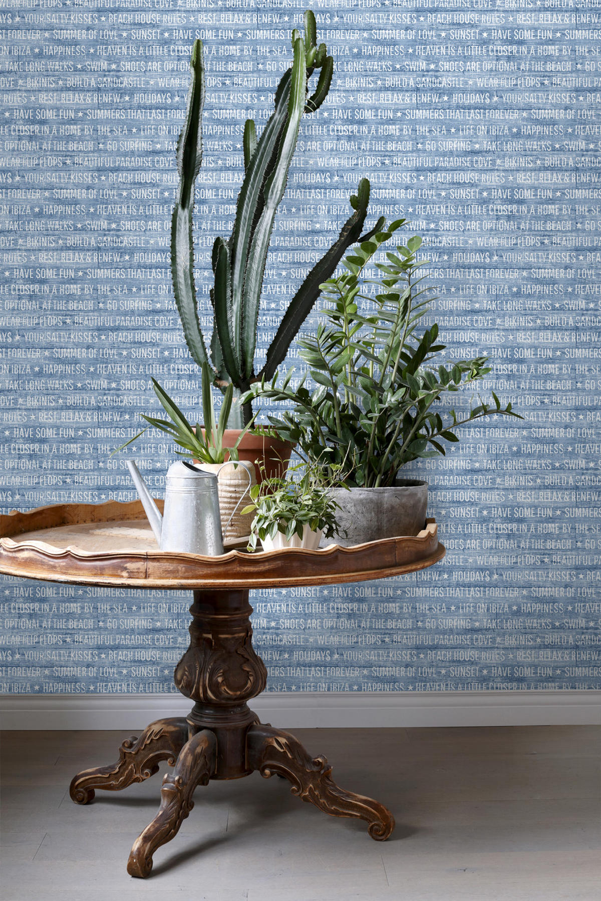 TAPETE sommerliche Texte 53 cm x 10.05 m - Blau, Papier (53/1000cm) - ESTAhome