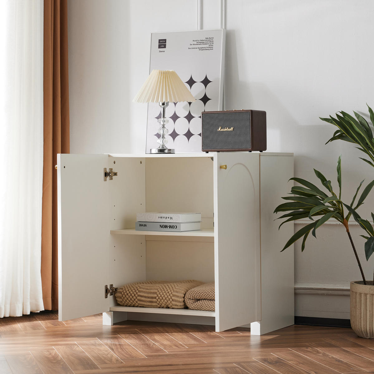 KOMMODE 80/40/80 cm mit 2 Türen und goldfarbenen Griffen - Weiß, Holzwerkstoff (80/80/40cm) - BEAOK