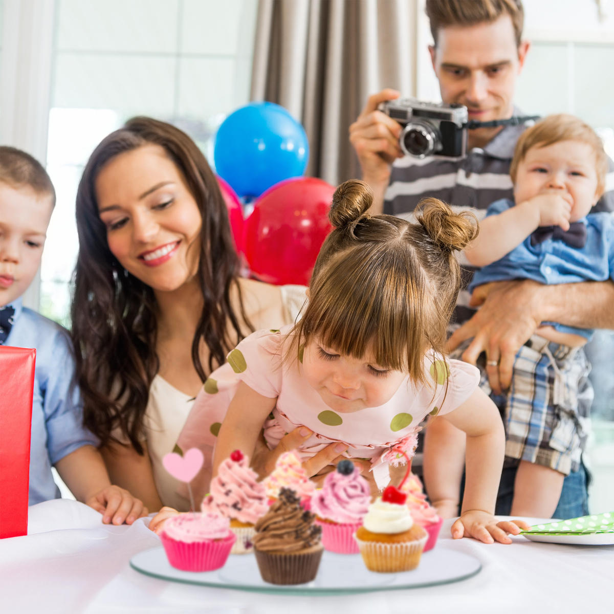 TORTENPLATTE - Transparent, Glas/Metall (30/2/30cm) - Relaxdays