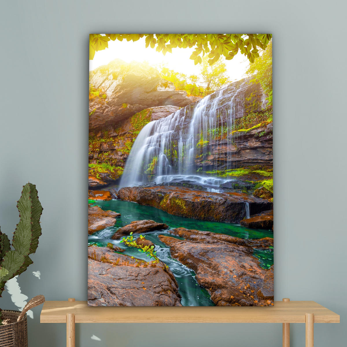 LEINWANDBILD Natur - Wasserfall - Pflanzen - Bäume - Sonne Wanddeko Schlafzimmer 60x90 cm - Olivgrün, Textil (60/90cm) - MuchoWow