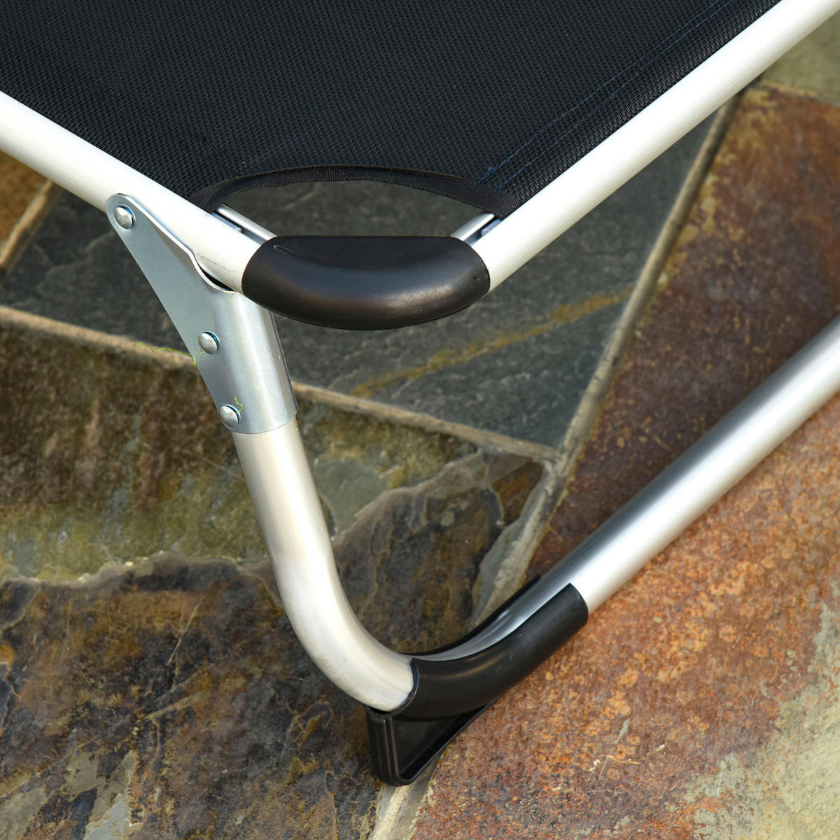 SONNENLIEGE DE-07647 4-stufig verstellbar, faltbar, mit Kopfkissen Schwarz - Schwarz, Metall (60/76/165cm) - ComfortXL