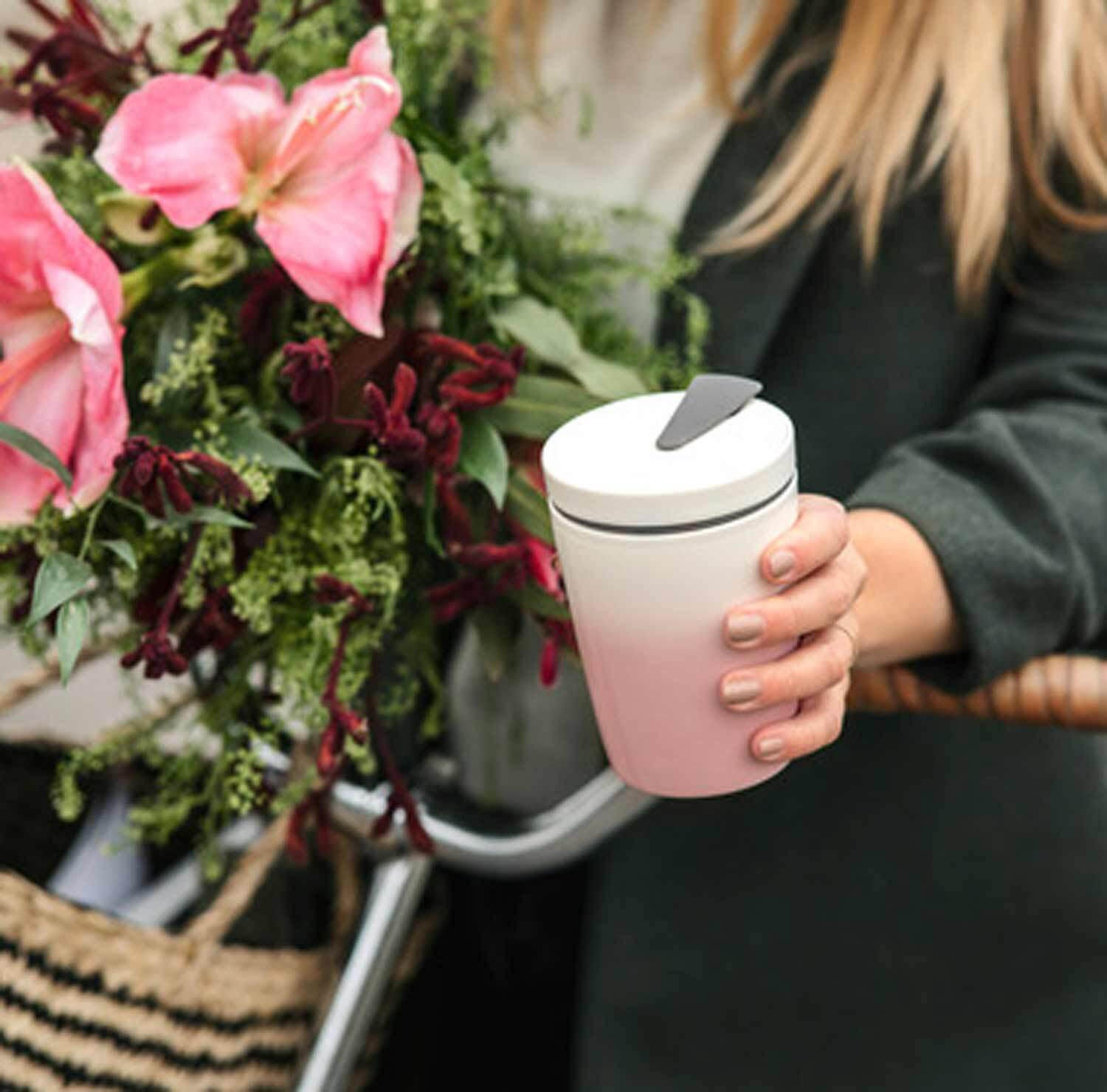 KAFFEEBECHER S Coffee To Go Powder 290 ml - Weiß/Rosa, Keramik (0.29L) - like.Villeroy & Boch