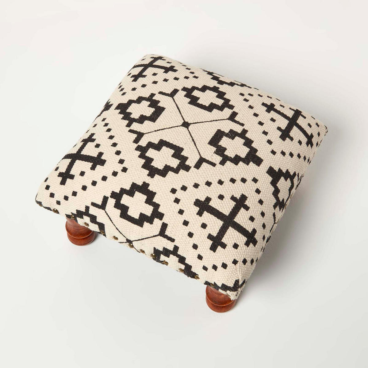 HOCKER Reva mit Holzbeinen, schwarz-creme gemustert, 40/40 cm - Schwarz, Textil (40/25/40cm) - Homescapes