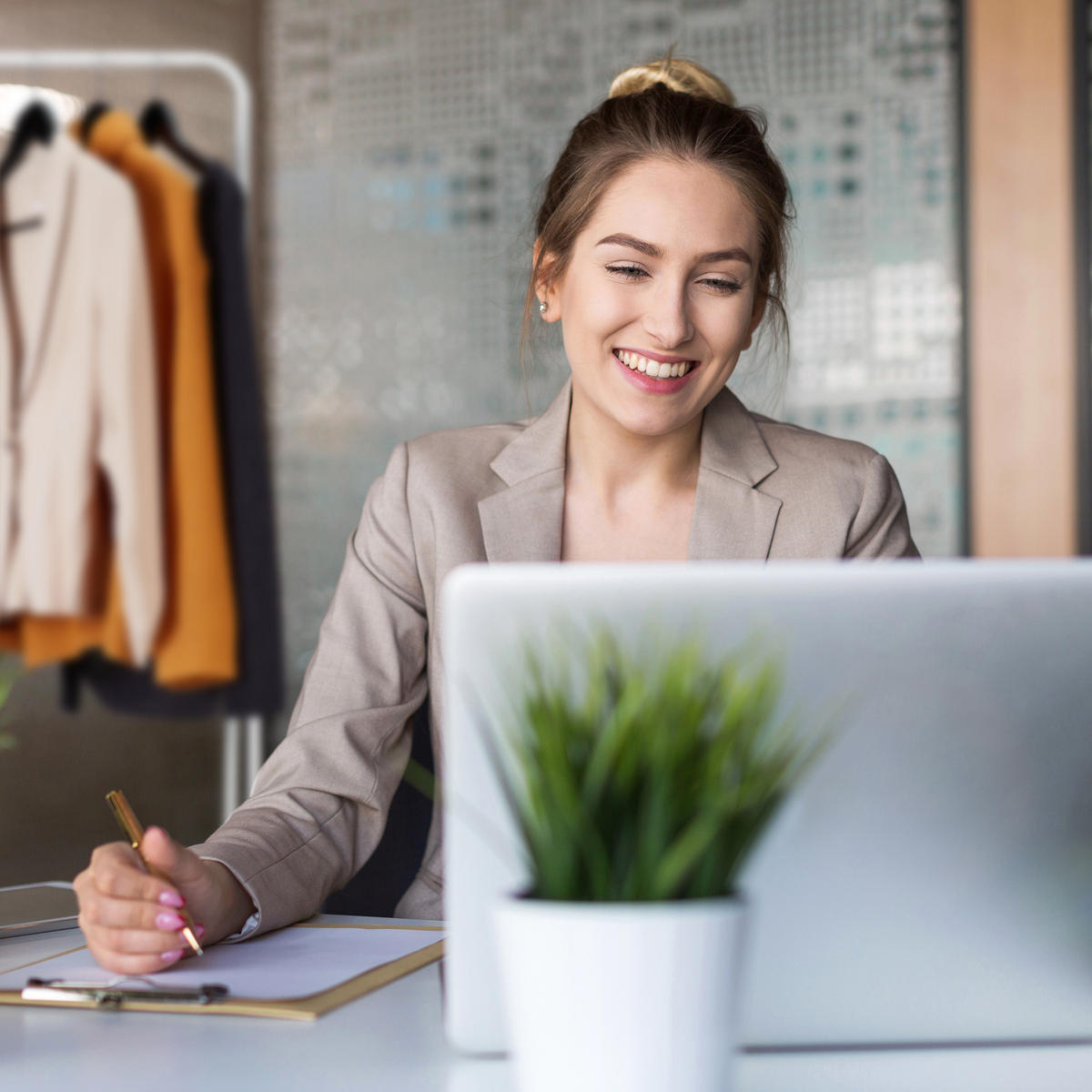 KLEIDERSTÄNDER - Weiß, Metall (60/158/33cm) - Relaxdays