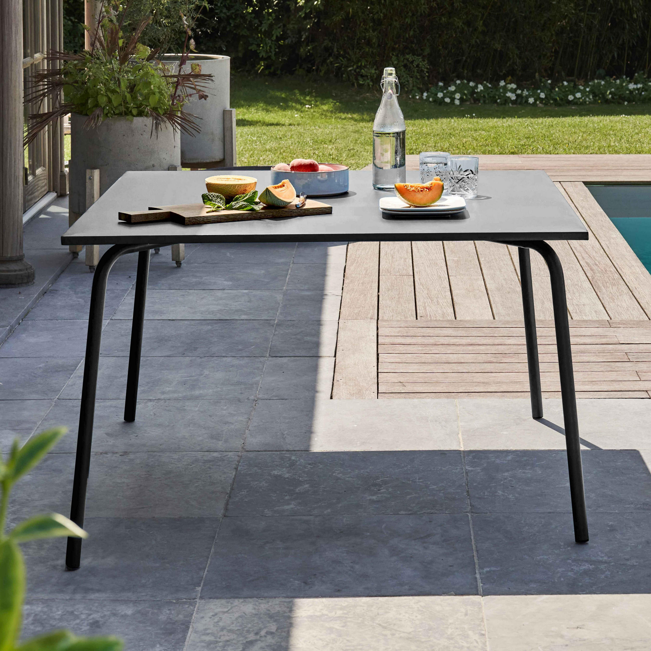GARTENTISCH , Grau - Grau, Metall (120/120/72cm) - Oviala