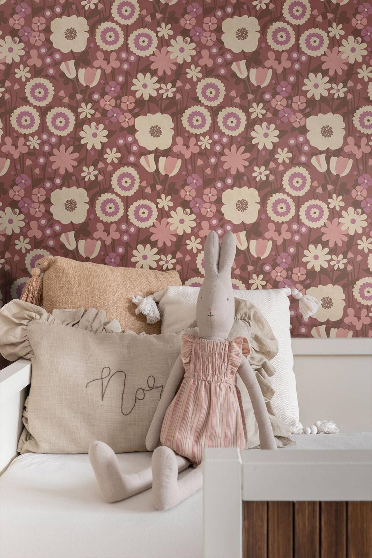 TAPETE Retro Blumen 50 x 900 cm - Lila, Papier (50/0.1cm) - ESTAhome