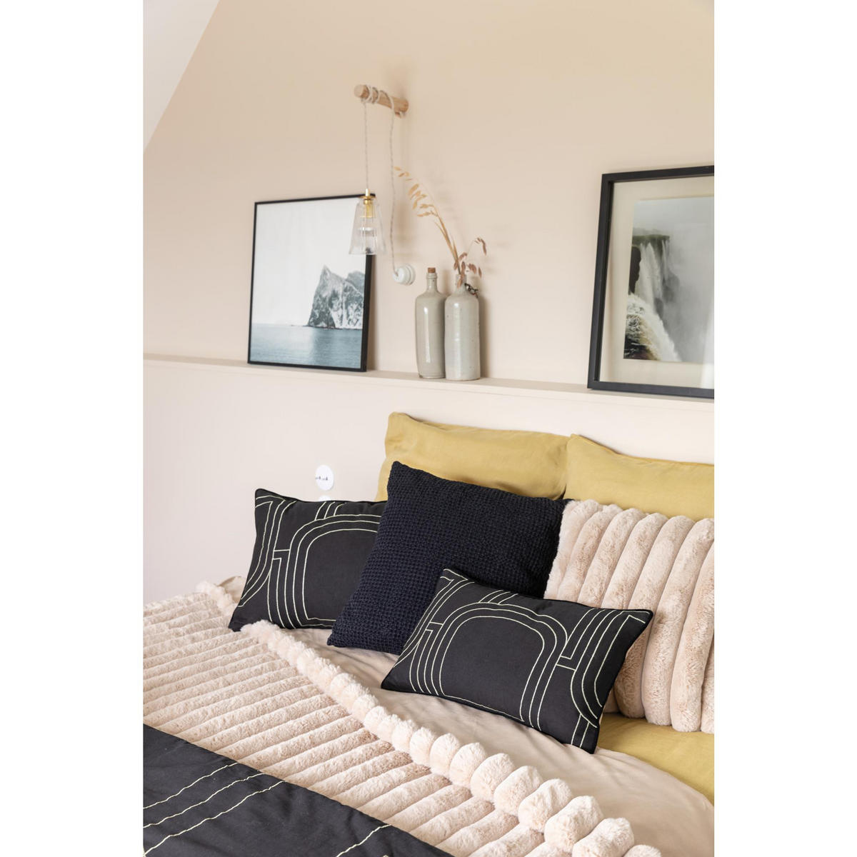 KISSEN Jaden kaviar 40 x 65 cm - Schwarz, Textil (40/65cm) - Vivaraise