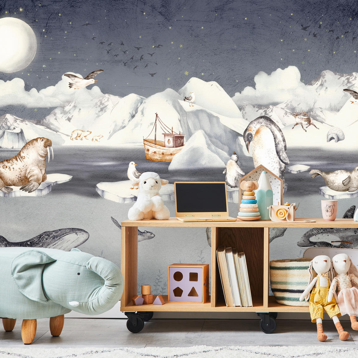 FOTOTAPETE für Kinderzimmer Arktische Tiere Pinguine Robben Mond Gebirge 400x280 - Orange/Weiß, Papier (400/280cm) - Muralo