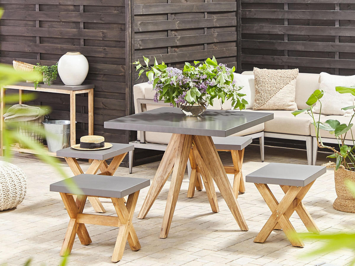 GARTENTISCH Faserzement grau 90/90 cm Olbia - Hellbraun/Grau, Stein (90/90/76cm) - Beliani
