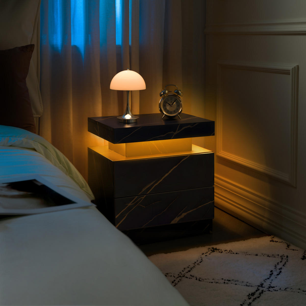 NACHTTISCH aus Holzwerkstoff 50x53x36 cm Schwarz/Gold mit LED-Beleuchtung und 2 Schubladen - Schwarz, Holzwerkstoff (50/36/53cm) - Modfu