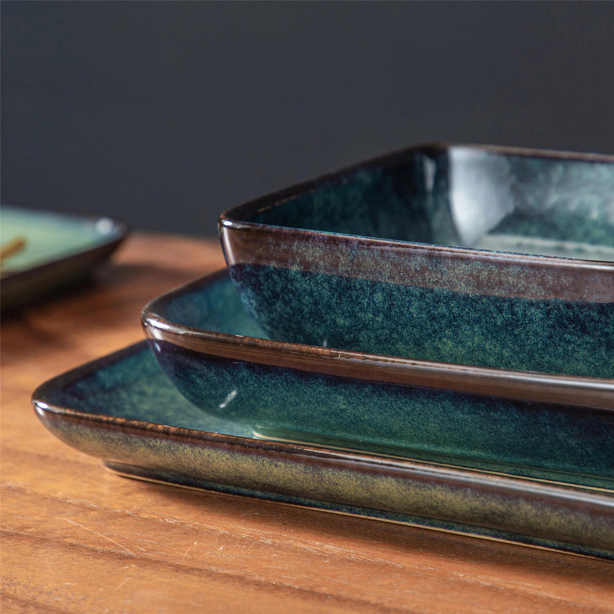 KOMBISERVICE 16-teilig aus Steinzeug, Grün mit Ofenglasur, für 4 Personen - Grün, Keramik (25.5/2.5/25.5cm) - Kaket