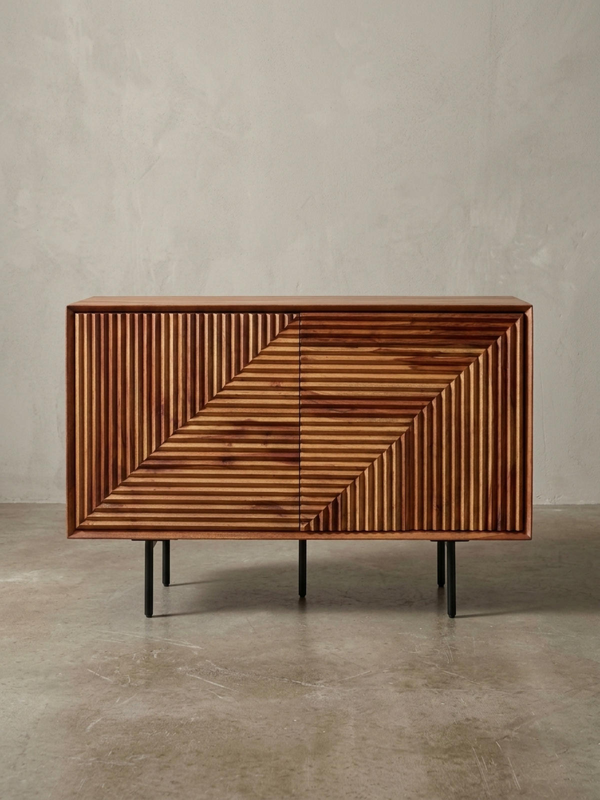 SIDEBOARD – "Harmony", Massivholz mit Metalldetails, viel Stauraum - Schwarz/Braun, Holz/Metall (100/71/40cm) - KADIMA DESIGN
