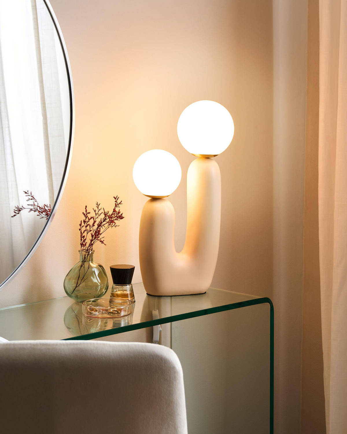 TISCHLAMPE Beige Tulun - Beige/Weiß, Kunststoff (16/16/40cm) - Beliani