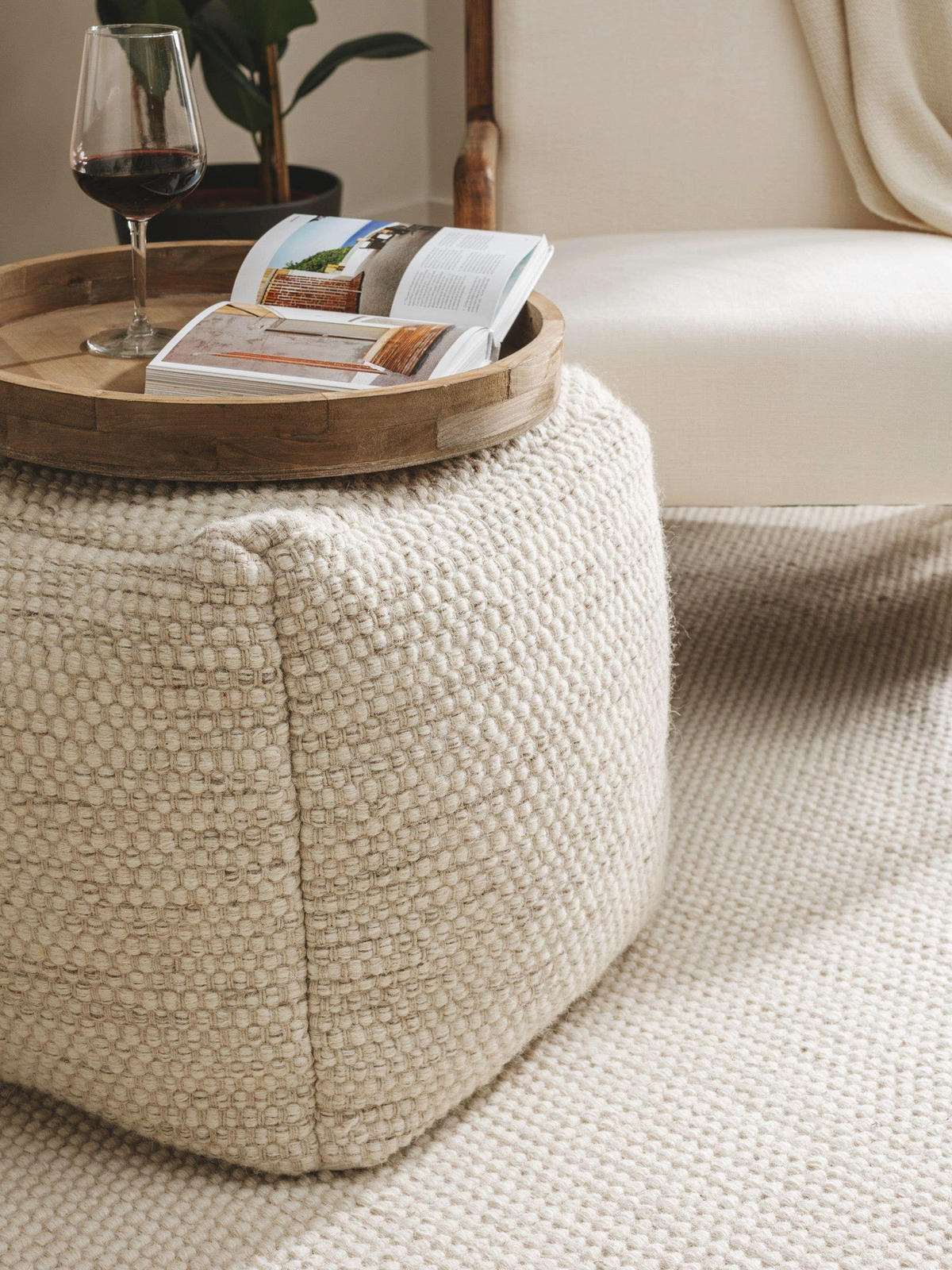 WOLL-POUF handgefertigt Rocco Cream 45x45x45 cm - Creme, Textil (45/45/45cm) - benuta Pure