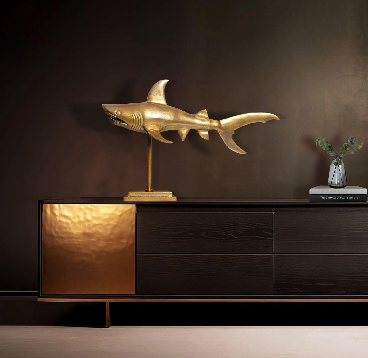 DEKOFIGUR Hai Aluminium 70 cm mit Sockel im maritimen Stil, Gold 70x27x49 cm - Goldfarben, Metall (70/49/27cm) - KADIMA DESIGN