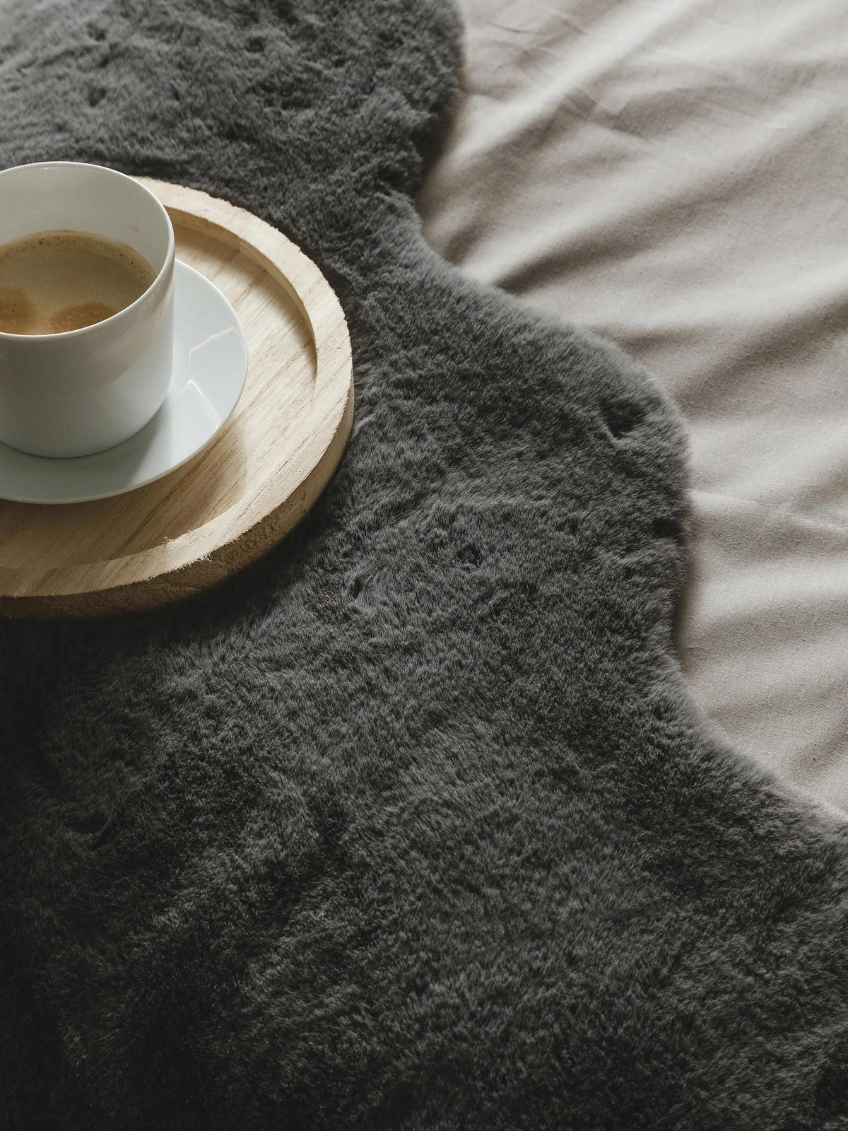 KUNSTFELL-TEPPICH Dave Anthrazit 60x90 cm - Anthrazit, Textil (60/90cm) - benuta Nest