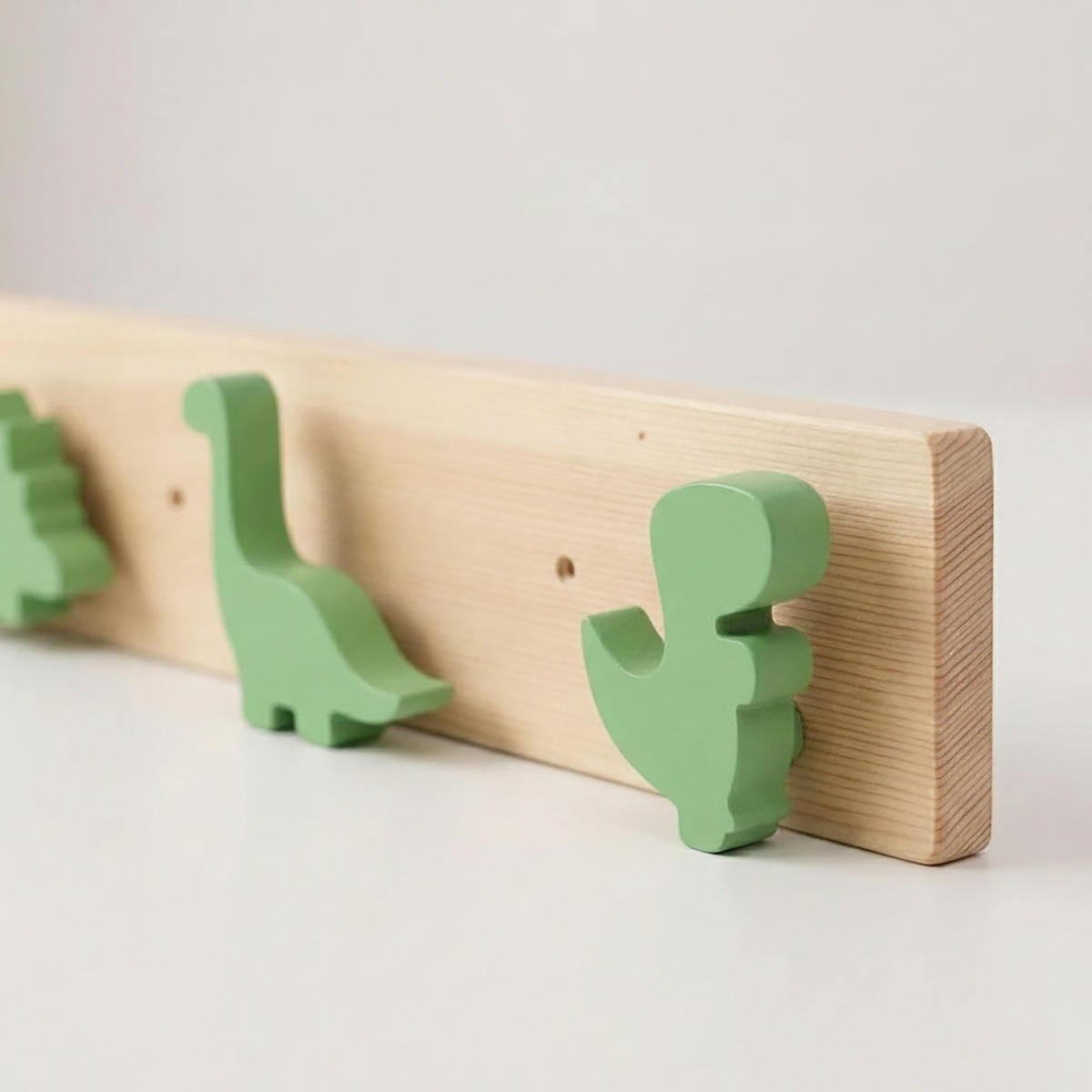 VEŠIAK prírodná zelená 4-háčiky dinosaurus 50 cm - svetlohnedá, drevo/kompozitné drevo (50/7/4cm) - Relaxdays