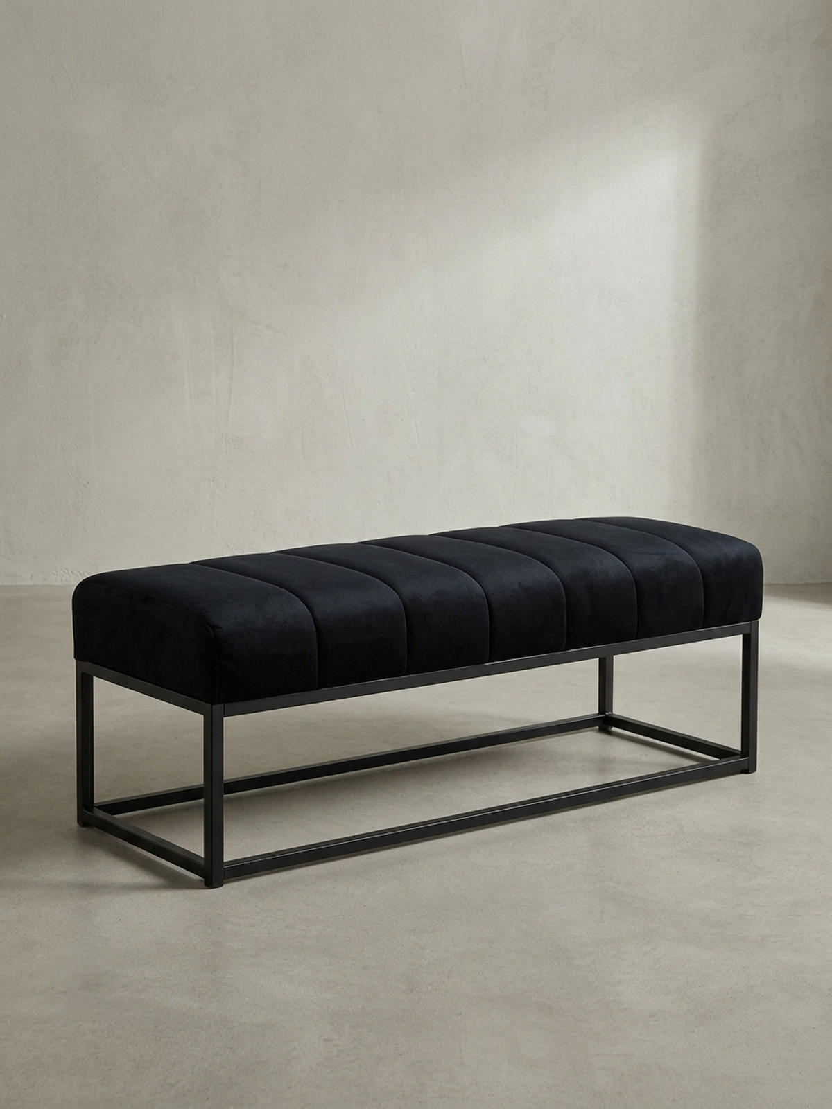 SITZBANK Samt Metallgestell gepolstert, Schwarz 108x40x40 cm - Schwarz, Textil/Metall (108/40/40cm) - KADIMA DESIGN