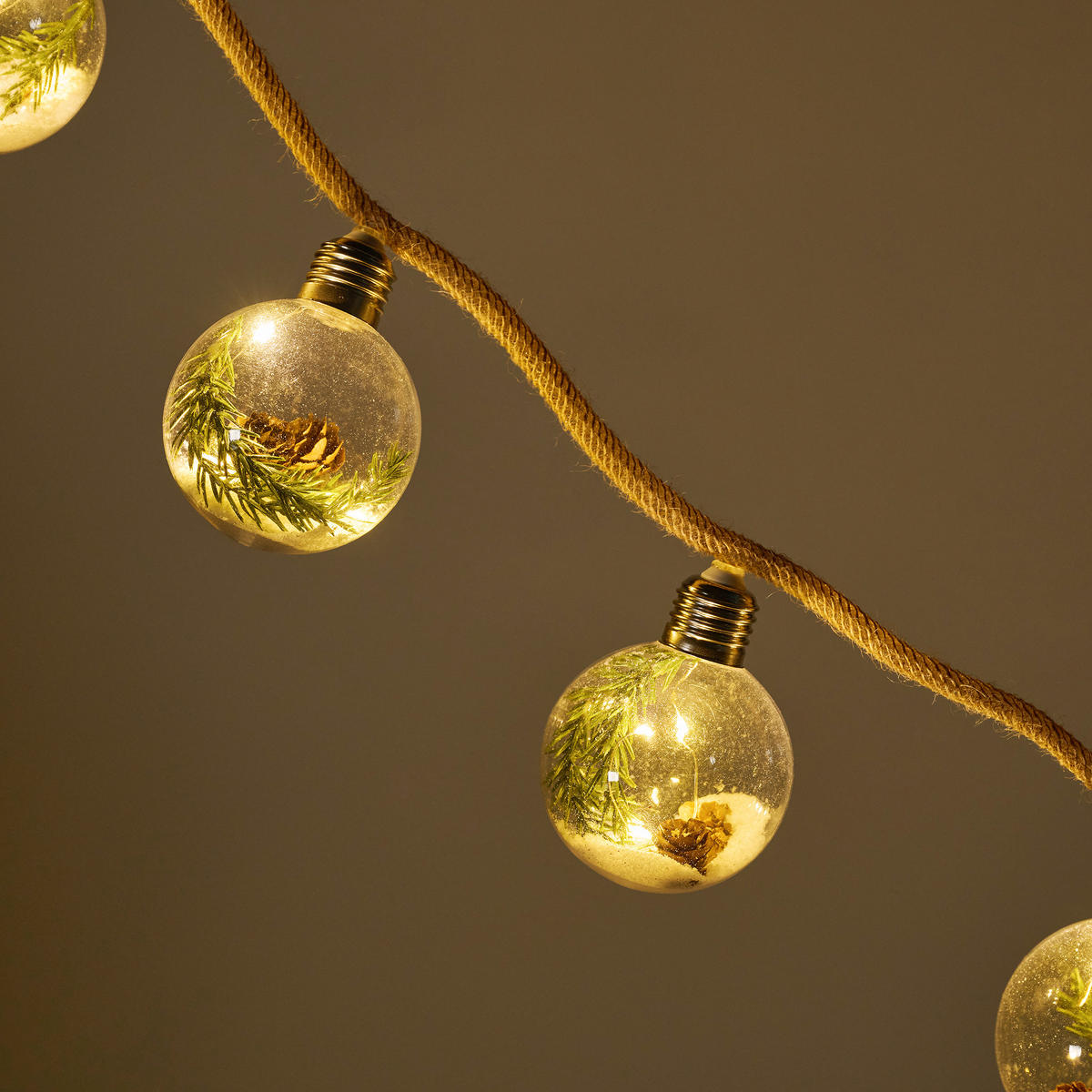 LICHTERKETTE Forester, Grün, 9x7x195 cm, Dekorative Weihnachtsdeko - Grün, Kunststoff (195cm) - home&you