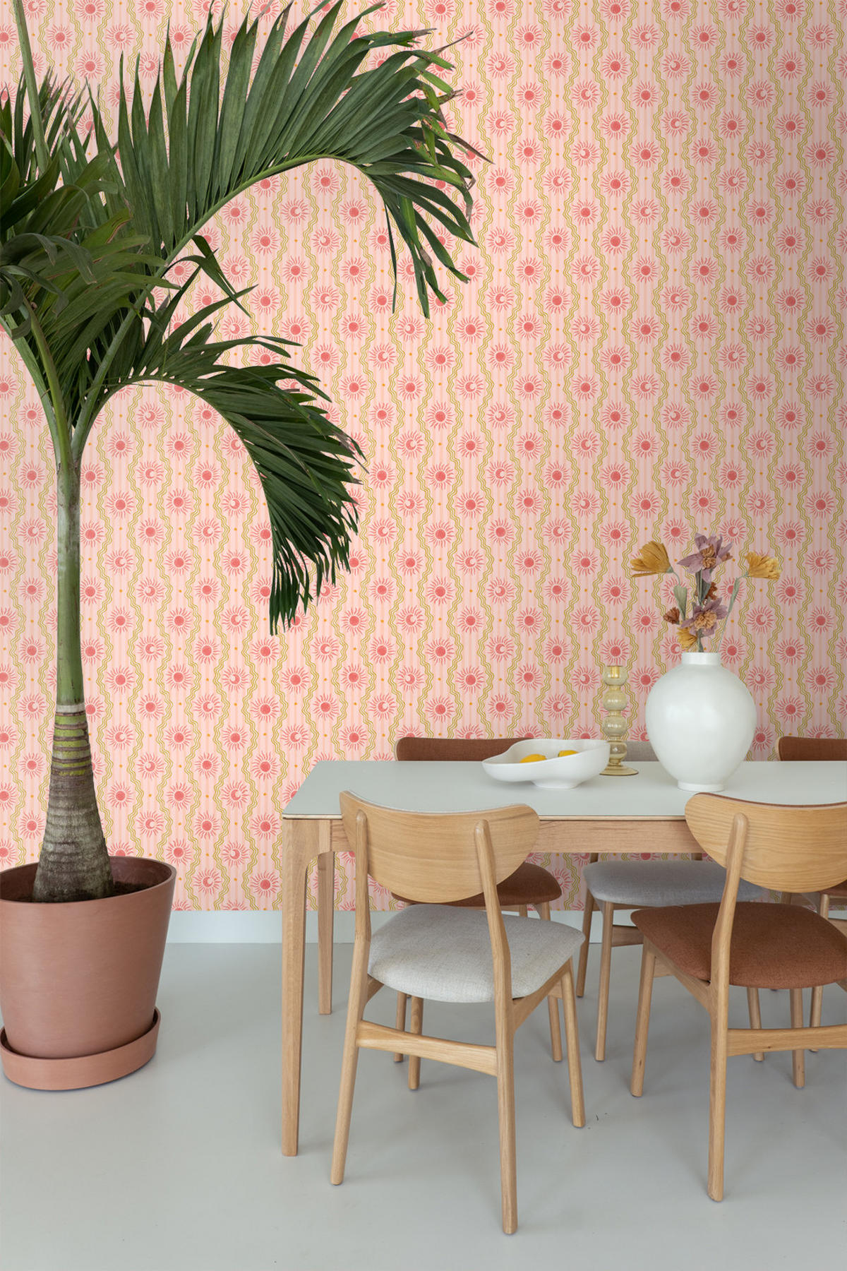TAPETE Retro-Ornamente 50 x 900 cm - Pink, Papier (50/0.1cm) - ESTAhome