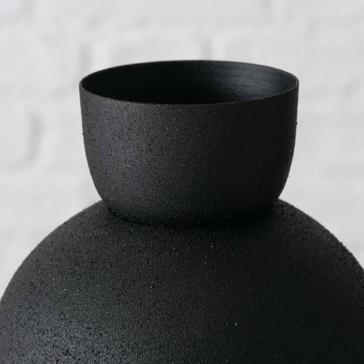 VASE Maynar 17 cm - Schwarz, Metall (17cm) - Boltze Home