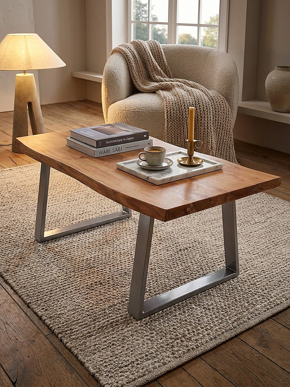 COUCHTISCH aus Akazie Massivholz mit Metall-Trapezbeinen und Baumkante im Design-Stil, Akazie-Silber 120x60x46 cm - Silberfarben/Akaziefarben, Holz/Metall (60/120/46cm) - KADIMA DESIGN