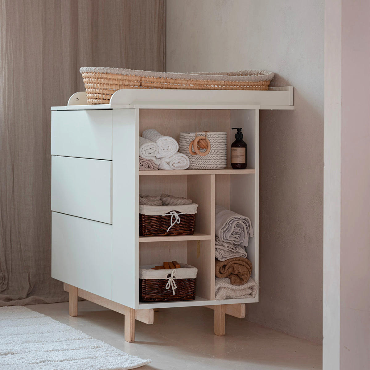NASTAVAK ZA PREVIJANJE Romy Bijeli - bijela, drvni materijal (54/6/78cm) - Petits-meubles