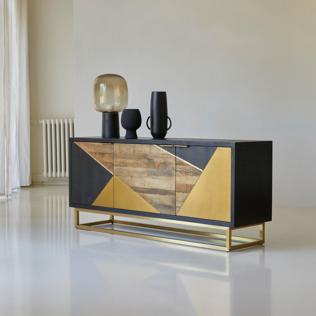 TV-SCHRANK Oscar Schwarz aus Eiche - Schwarz, Holz (160/70/45cm) - Tikamoon