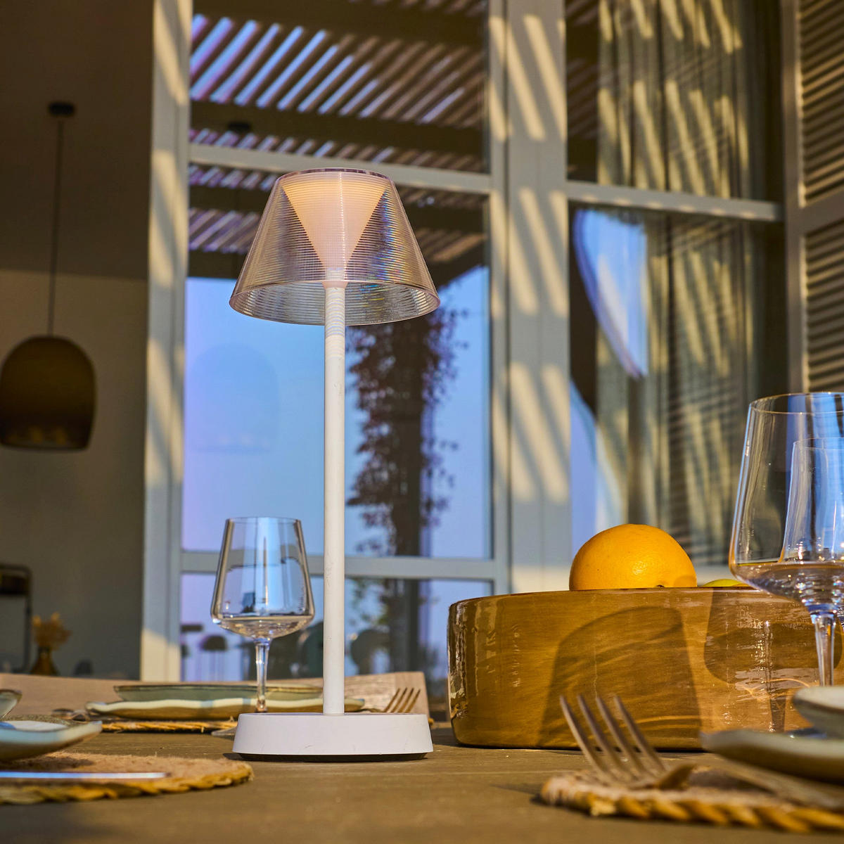 KABELLOSE Tischleuchte BEVERLY H34CM - Weiß, Metall (13/13/34cm) - Lumisky