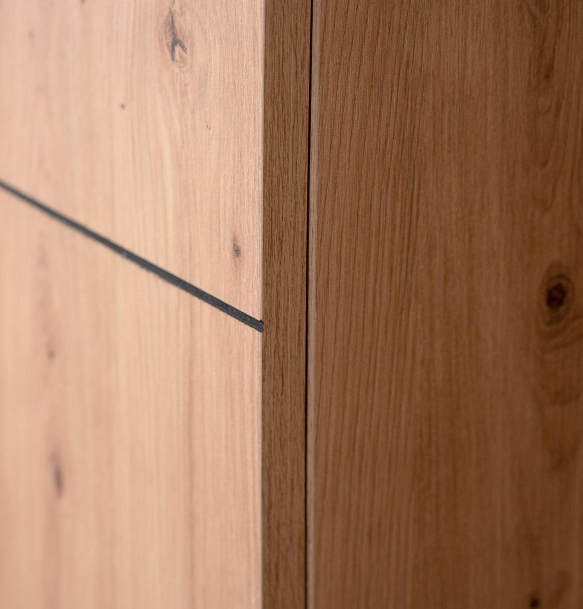 TV-LOWBOARD Eiche Artisan, schwarz 200 cm, Fernsehtisch mit Komforthöhe - Schwarz/Eiche Artisan, Holzwerkstoff (200/65/42cm) - Furn.Design