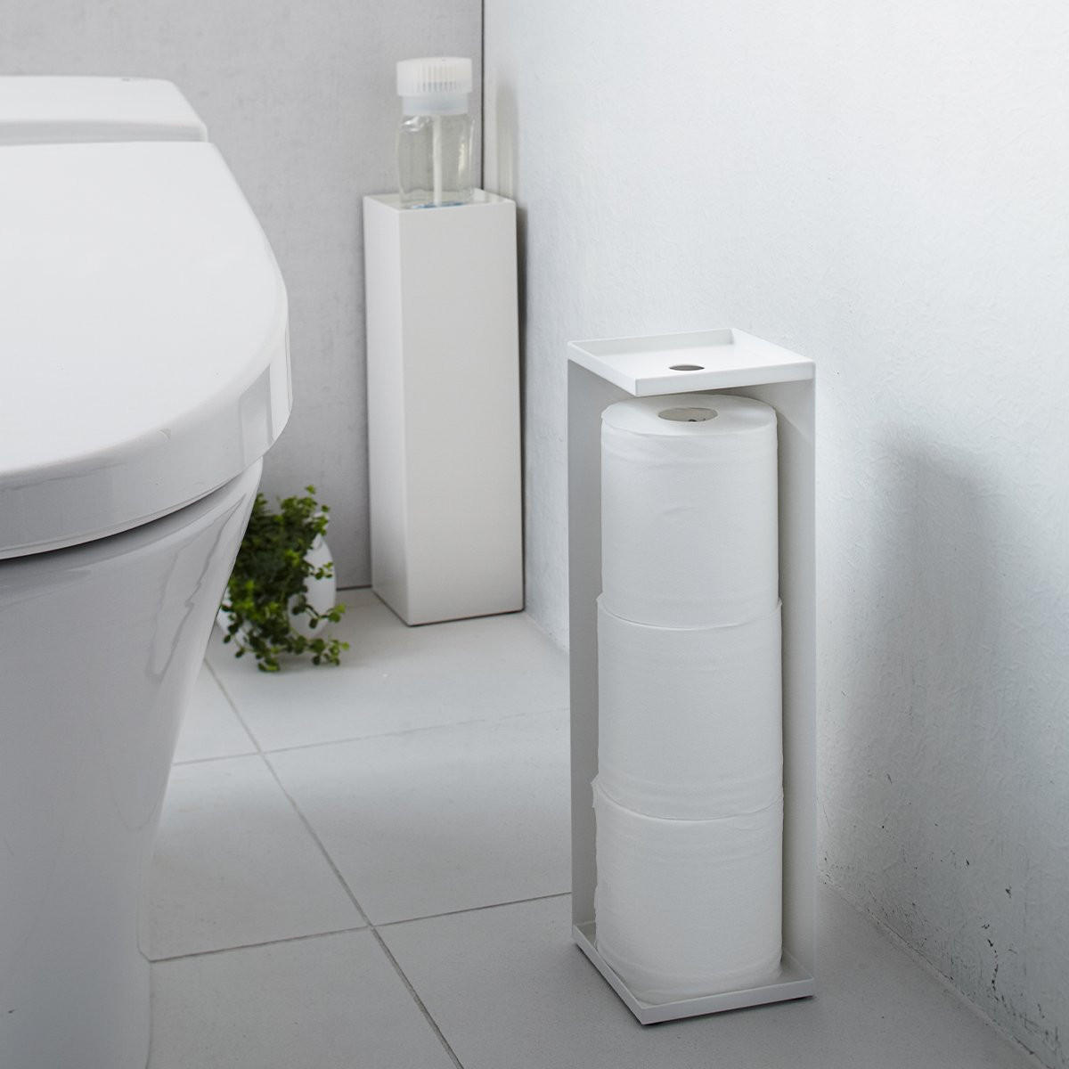 YAMAZAKI Tower 7850 Toilettenpapierhalter in Weiß – Stilvolle und praktische Aufbewahrung - Weiß, Metall (11.5/38.5/11.5cm) - Yamazaki