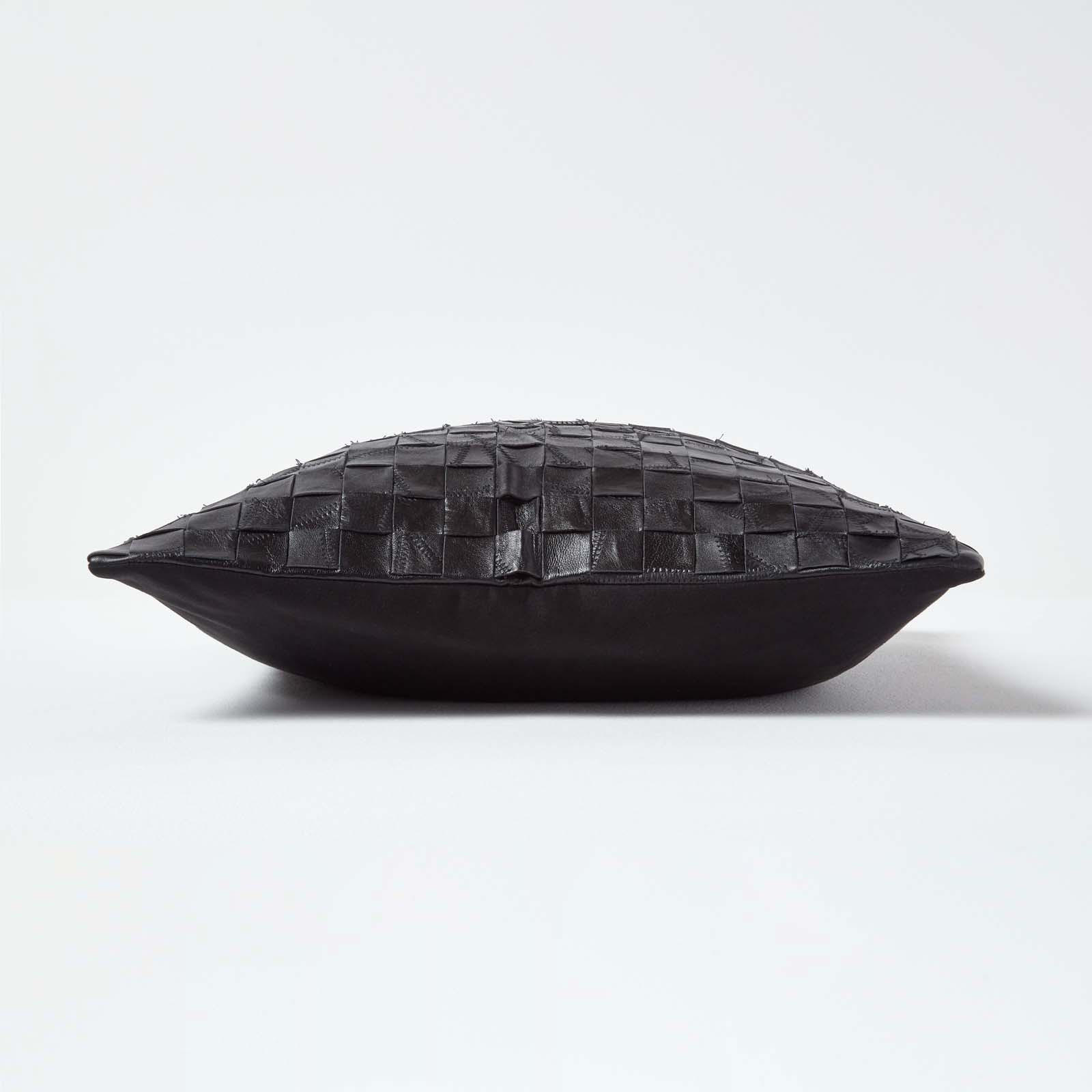 LEDERKISSEN Basketweave 45/45 cm - Schwarz, Leder/Textil (45/45cm) - Homescapes