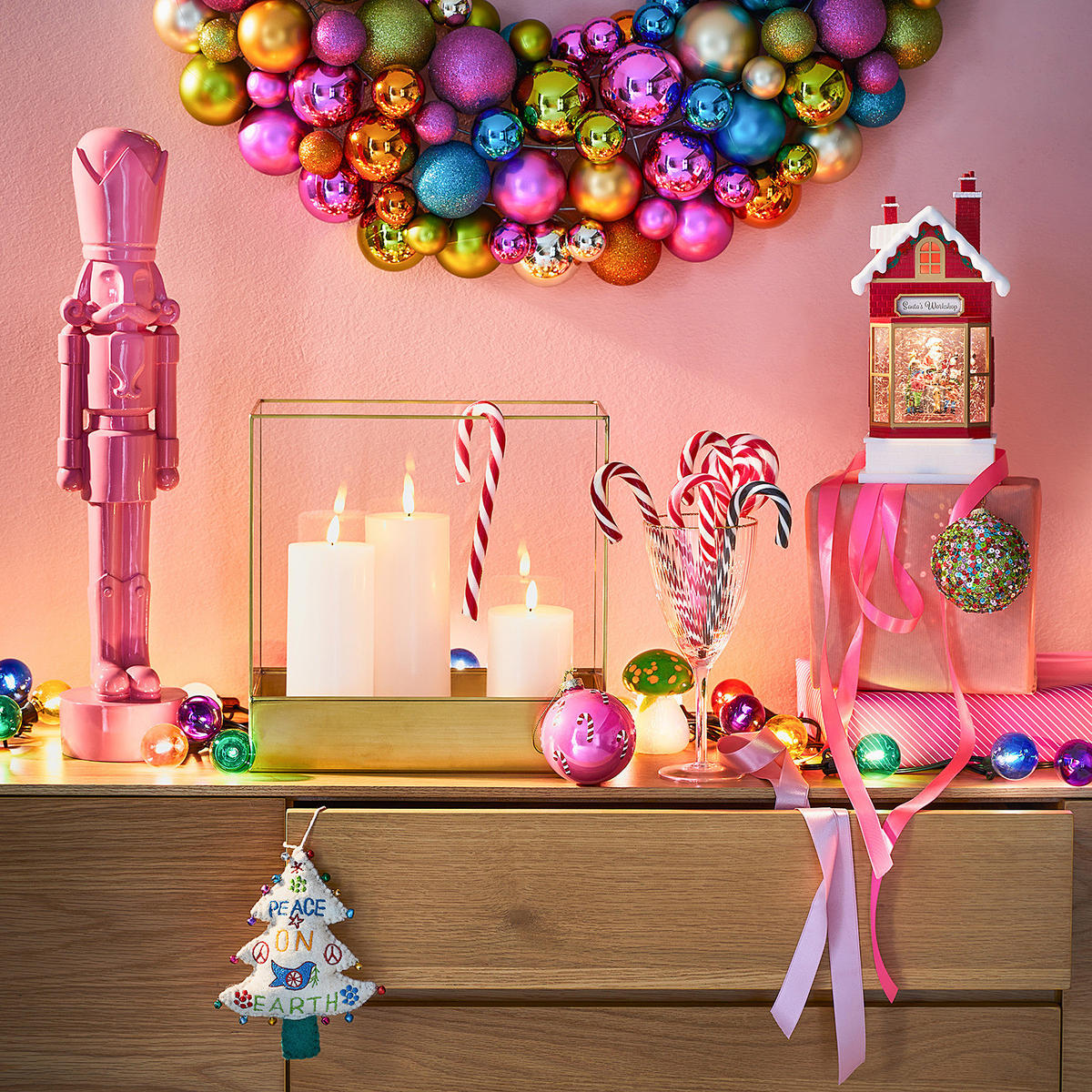 CHRISTBAUMKUGEL Hang On Candy Cane - Pink, Glas (8/1/8cm) - Butlers