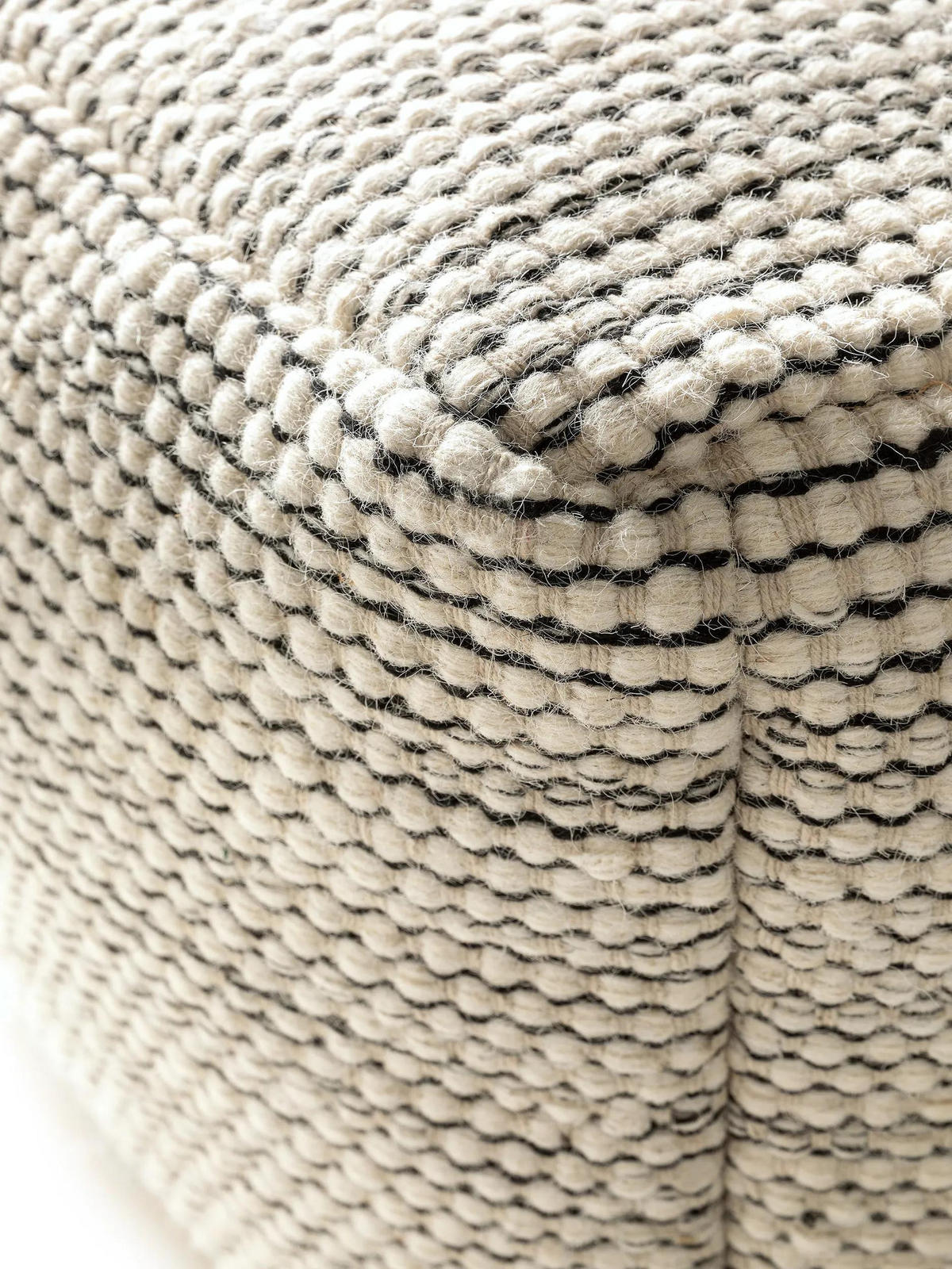 WOLL-POUF handgefertigt Rocco Beige/Schwarz 45x45x45 cm - Beige, Textil (45/45/45cm) - benuta Pure