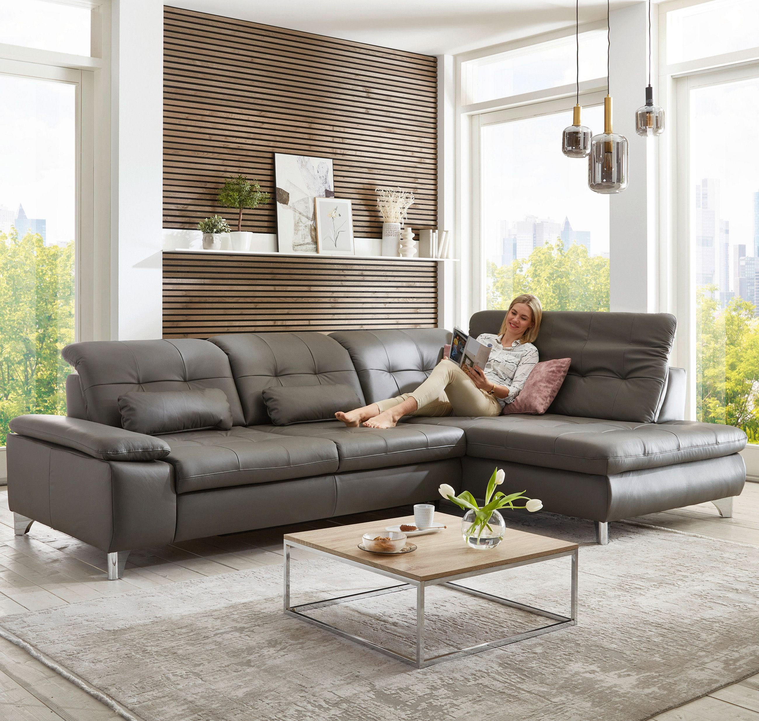 beldomo sofa speed mit person darauf