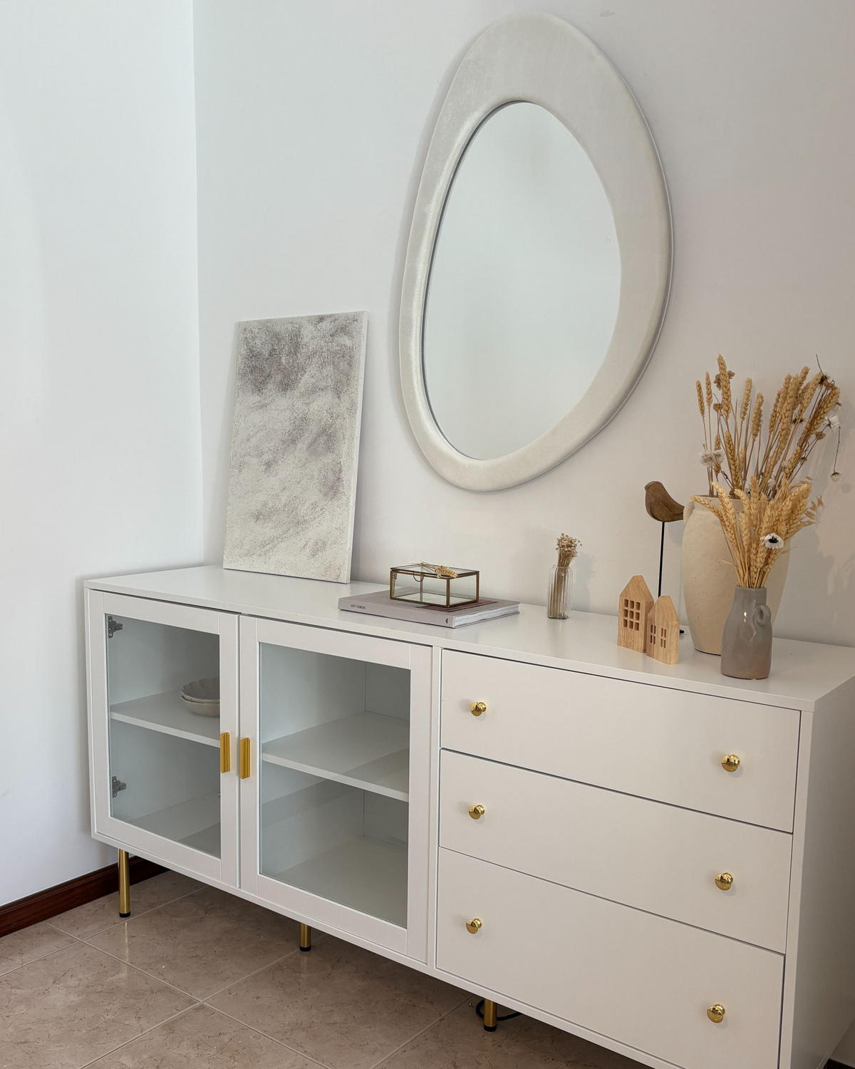 SIDEBOARD se skleněnými dveřmi 160 cm Bílý Milora - bílá, kompozitní dřevo (160/80/40cm) - Beliani