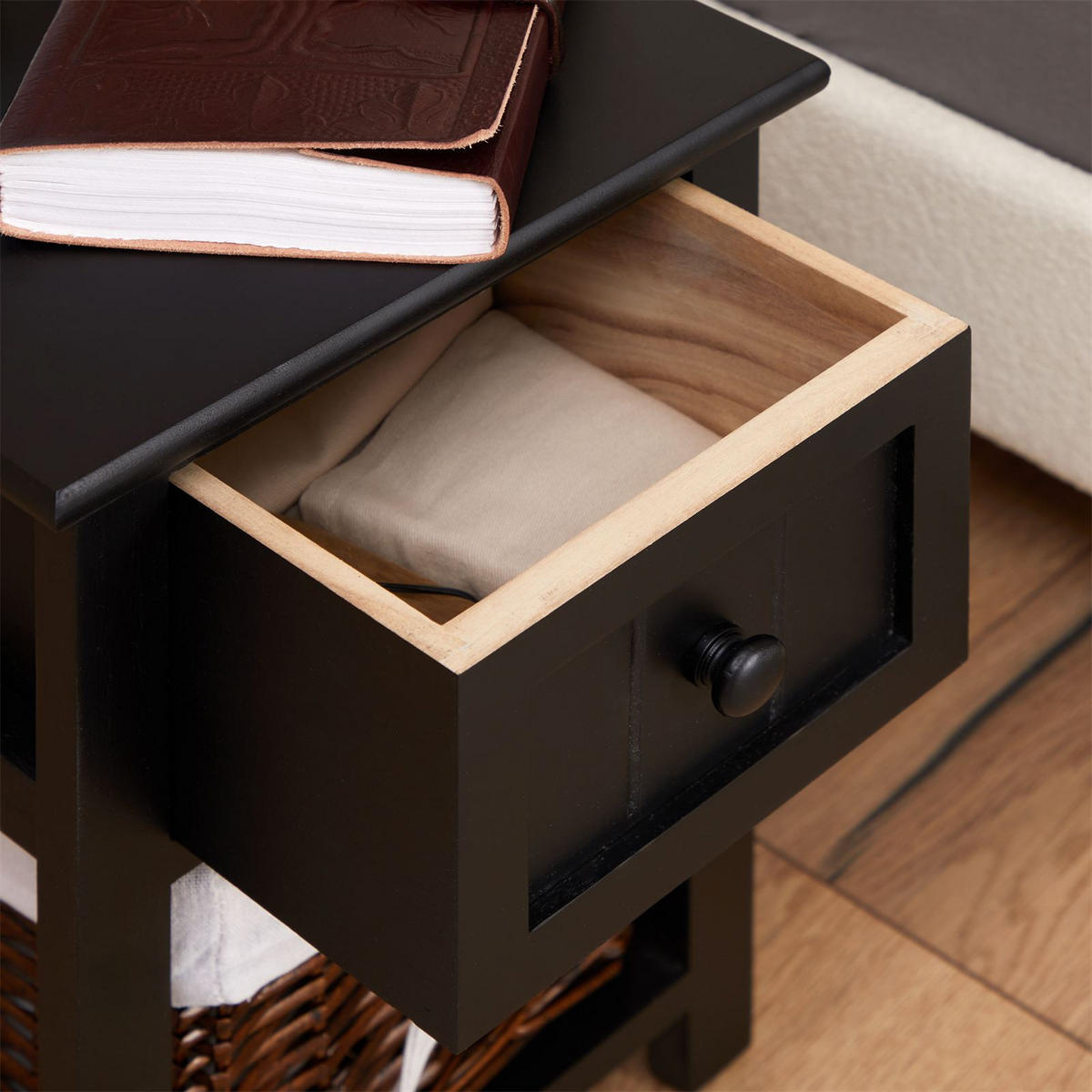 NACHTTISCH MESSINA - Schwarz, Holzwerkstoff (28/46/31cm) - CARO-Möbel
